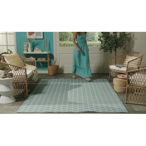 Wade Logan® Caprisha Reversible Indoor/Outdoor Area Rug &amp; Reviews | Wayfair